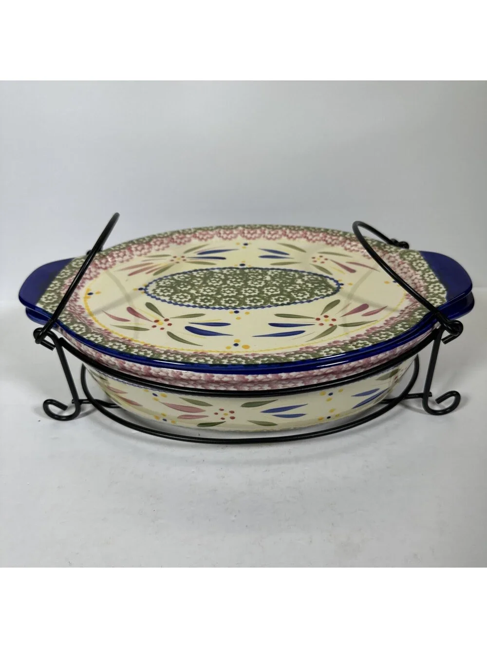 Temptations Old World Oval Baking Dish 2.5 qt Casserole Dish, Lid and Rack